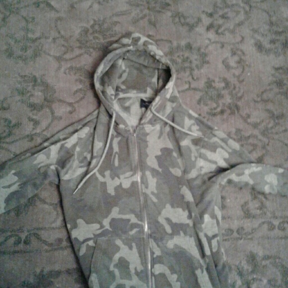 Cotton On Other - Camo zip up hoodie Cotton On